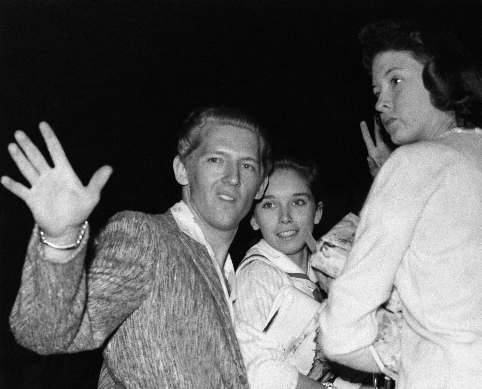 Jerry Lee Leaves London